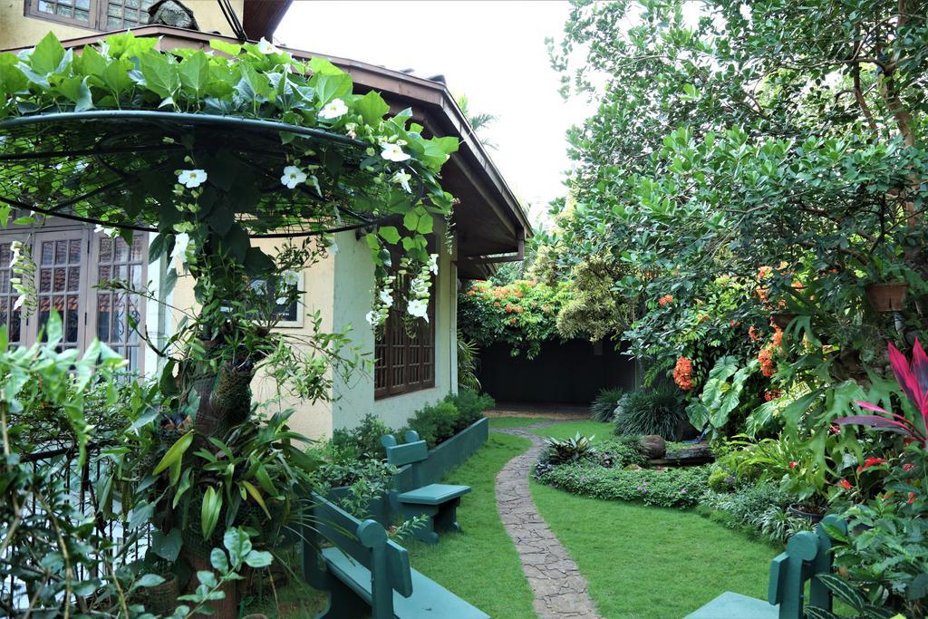 Glory Homestay Kandy Zewnętrze zdjęcie